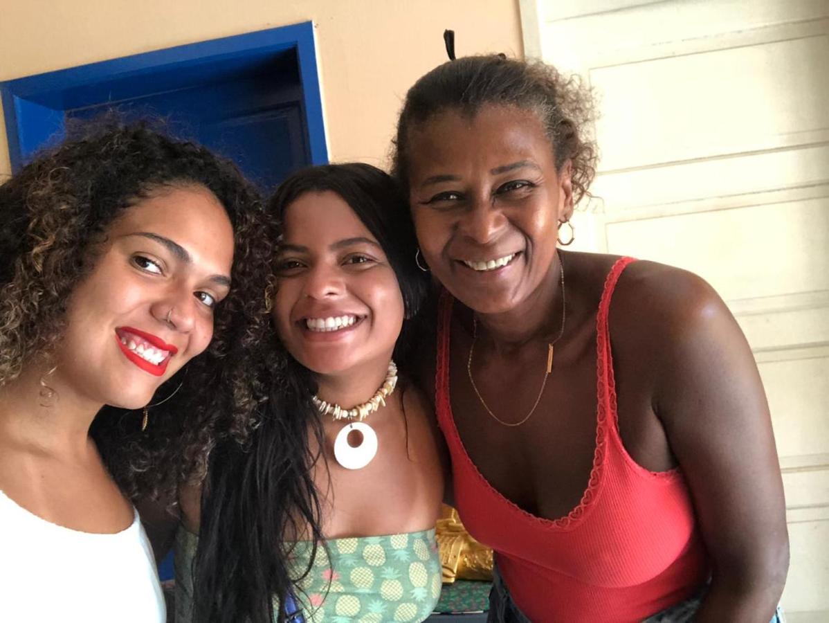 Perto Do Aeroporto De Salvador - Dona Pitanga Hostel Лауру-ди-Фрейтас Экстерьер фото