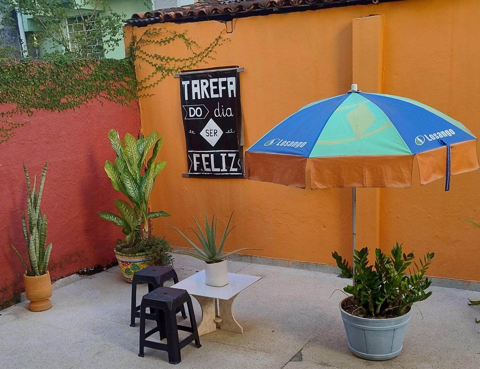Perto Do Aeroporto De Salvador - Dona Pitanga Hostel Лауру-ди-Фрейтас Экстерьер фото