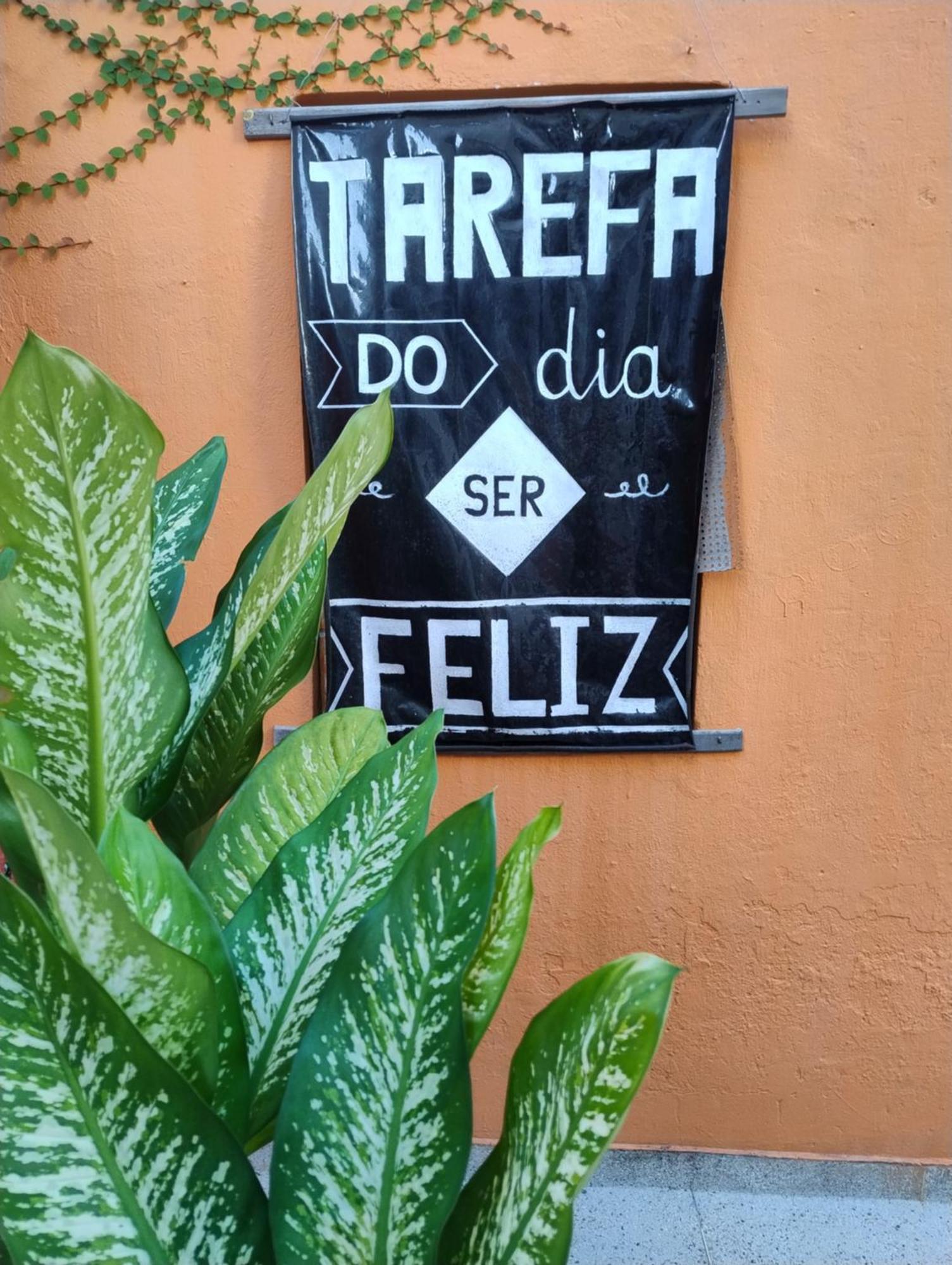 Perto Do Aeroporto De Salvador - Dona Pitanga Hostel Лауру-ди-Фрейтас Экстерьер фото